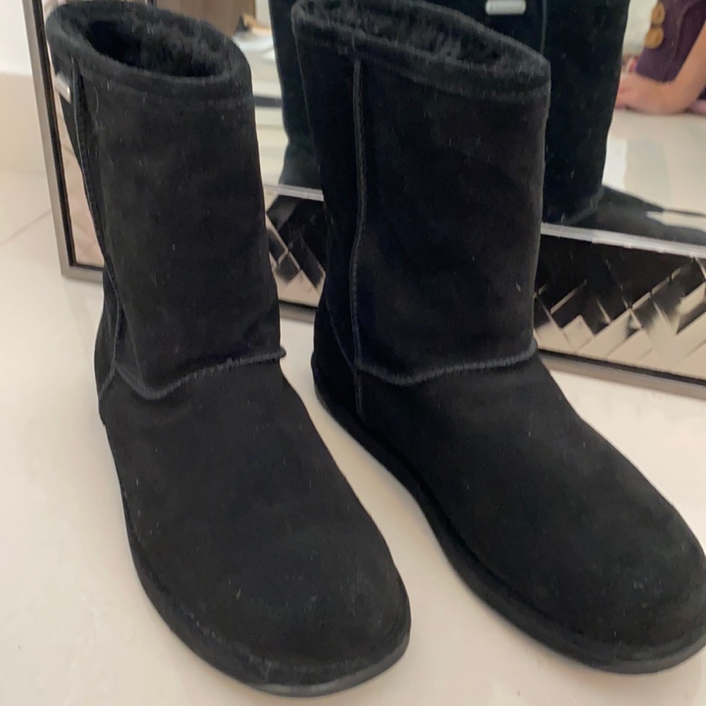 Emu snow boots